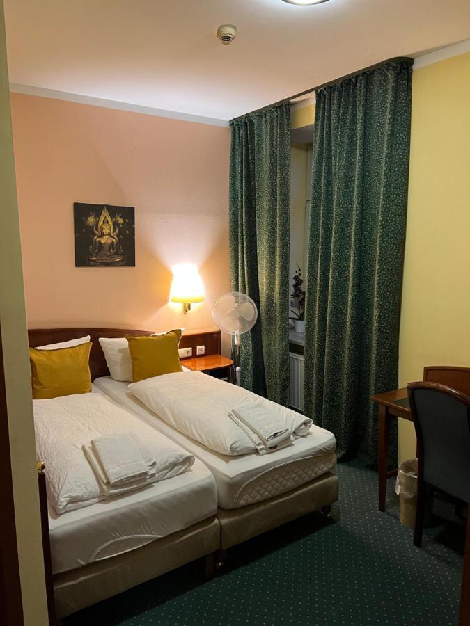 Hotel Am Schloss - Frankfurt An Der Oder 외부 사진