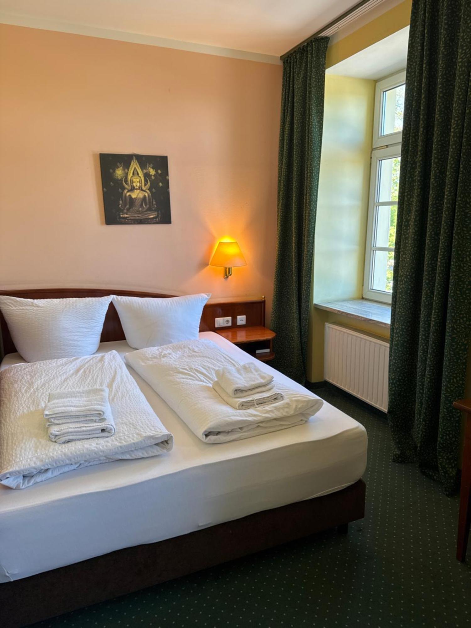Hotel Am Schloss - Frankfurt An Der Oder 외부 사진