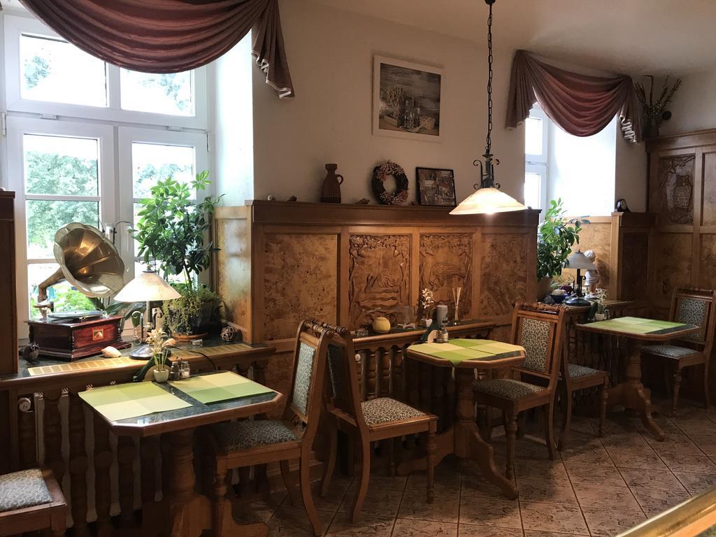 Hotel Am Schloss - Frankfurt An Der Oder 외부 사진